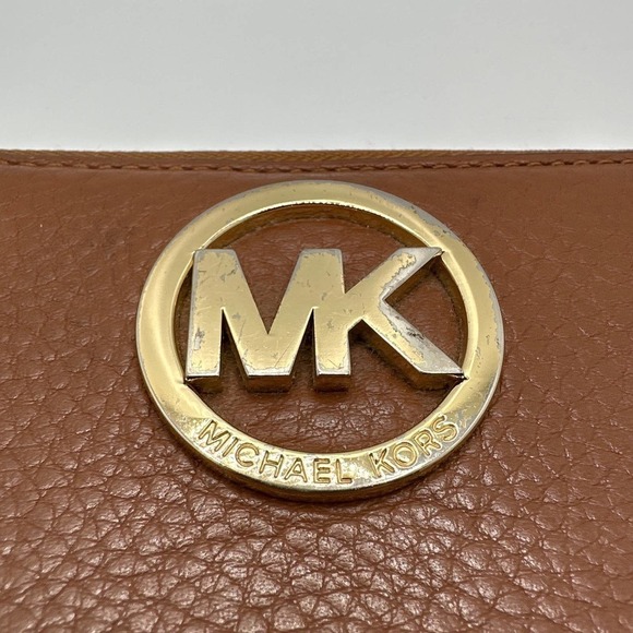 Michael KORS Brown Wallet with Phone Holder - Picture 10 of 10